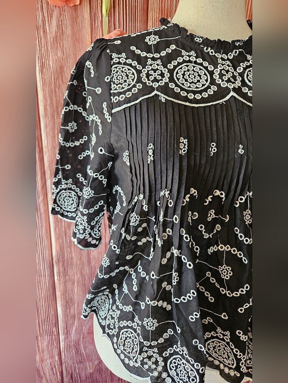 NWT. Joie Black and White Pleated Peasant Blouse - Picture 2 of 9